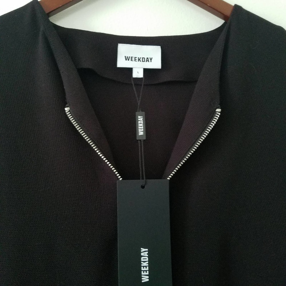 SOLD! WEEKDAY Oversized Tie Waist Smock Dress NWT - Picture 7 of 8